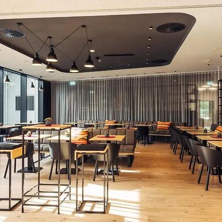 Hotel Harry's Bern-expo 4*
