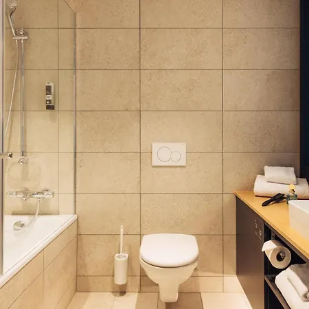 Harry's Bern-expo Hotel 4*